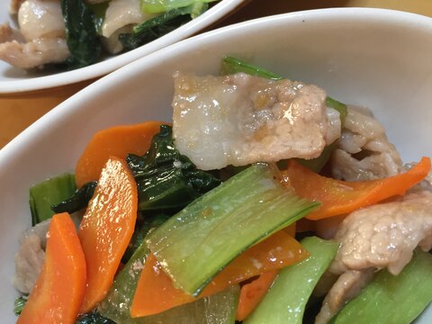 豚ロース薄切り肉と青梗菜の炒め物